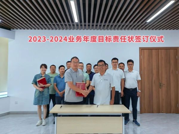 湖南興隆種業有限公司,長沙稻谷種植與銷售,長沙農作物品種的選育,長沙農業病蟲害防治服務 湖南興隆種業有限公司,長沙稻谷種植與銷售,長沙農作物品種的選育,長沙農業病蟲害防治服務