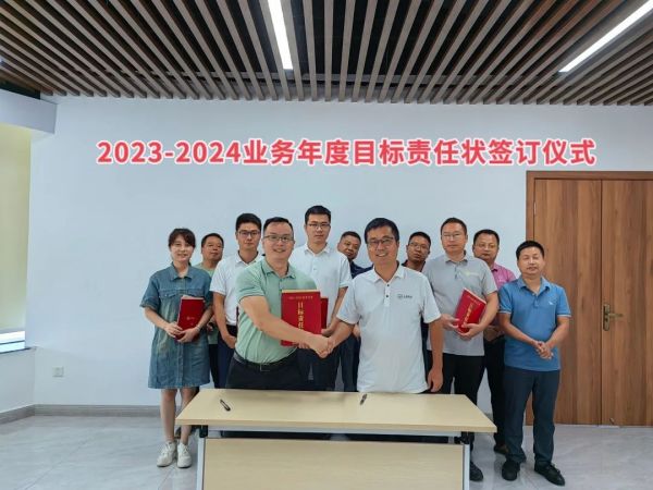 湖南興隆種業有限公司,長沙稻谷種植與銷售,長沙農作物品種的選育,長沙農業病蟲害防治服務 湖南興隆種業有限公司,長沙稻谷種植與銷售,長沙農作物品種的選育,長沙農業病蟲害防治服務